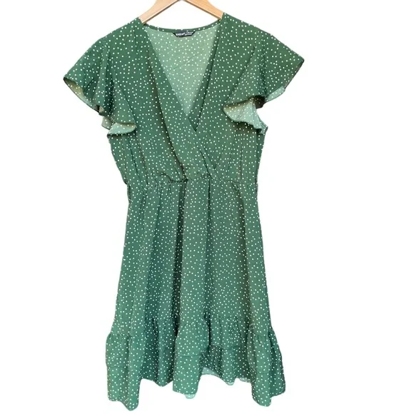 green emerald velvet dress SHEIN VCAY Polka Dot Puff Sleeve Tie Front Ruched Bust Slit Hem Dress,  M1511950, Green, M : Buy Online at Best Price in KSA main image 0